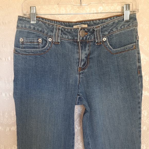 SO Wear it Declare it Jeans Womens Size 5 Blue Denim Flare Outdoors Mid Rise - Picture 2 of 14